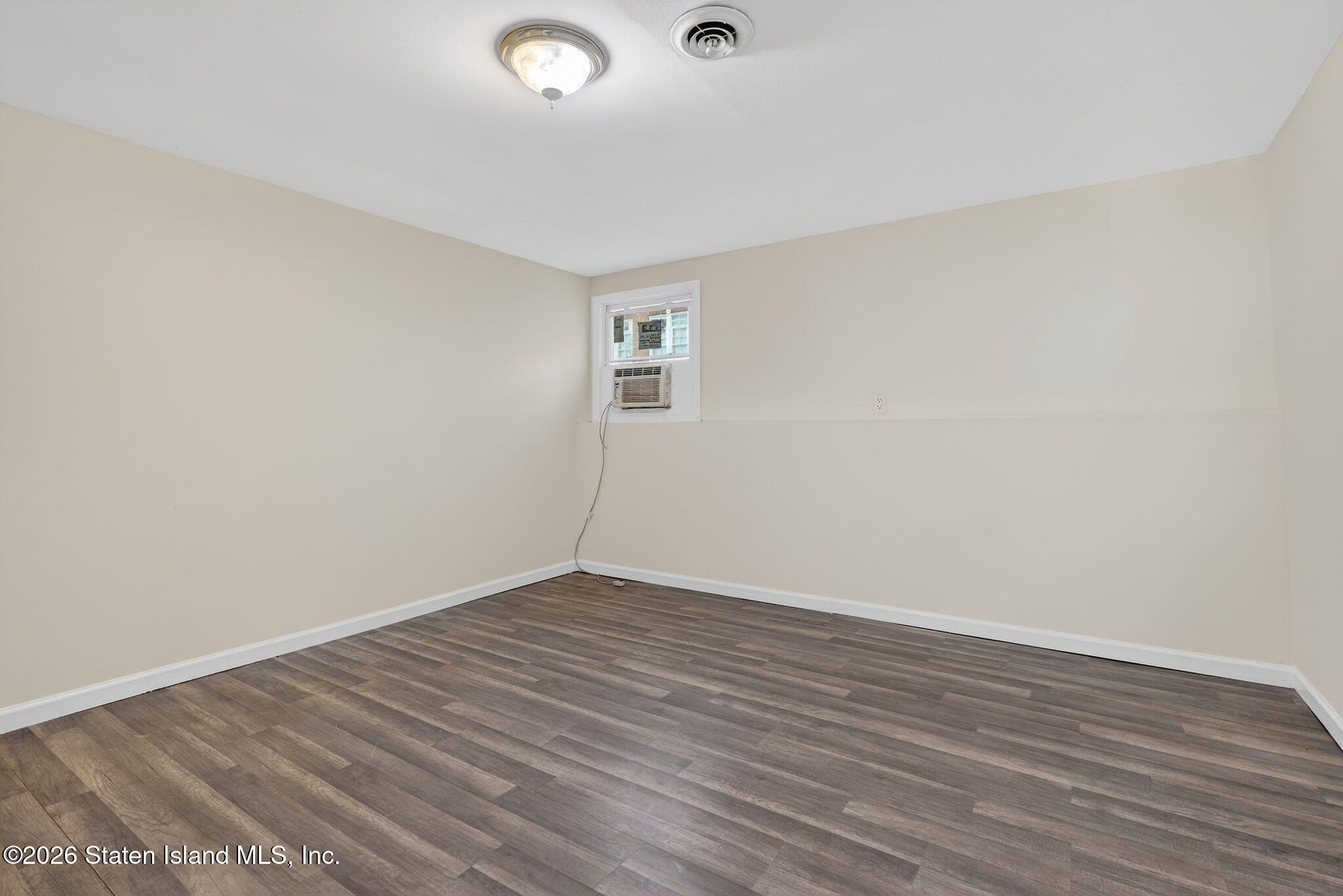 3542 Richmond Avenue