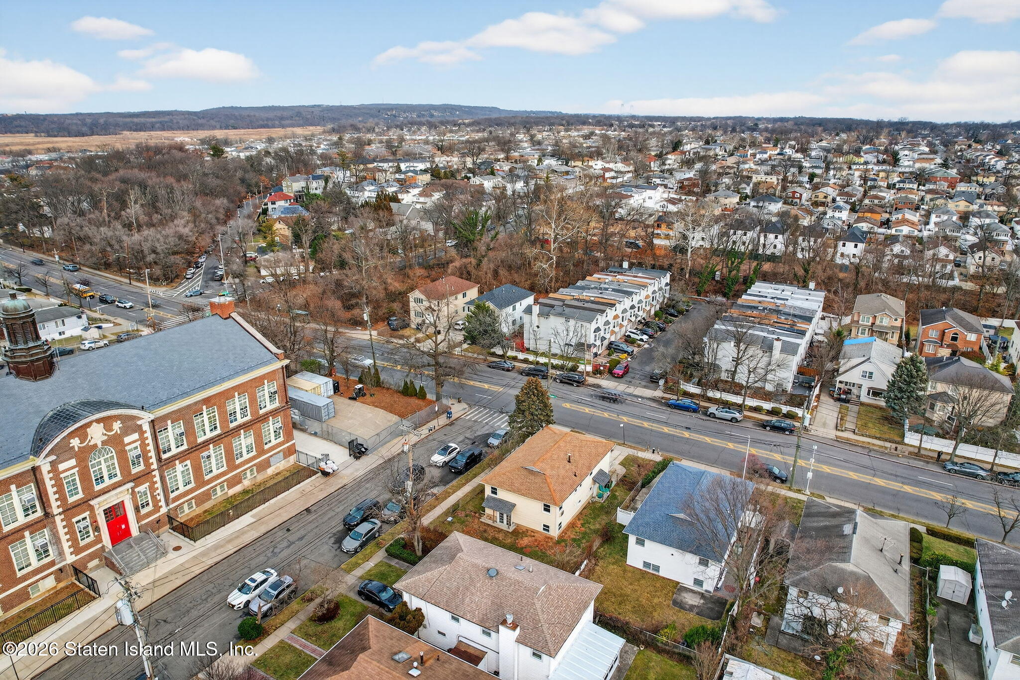 3542 Richmond Avenue