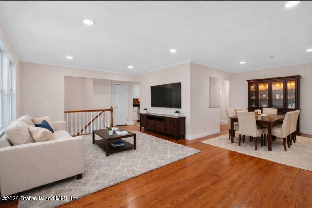 3542 Richmond Avenue