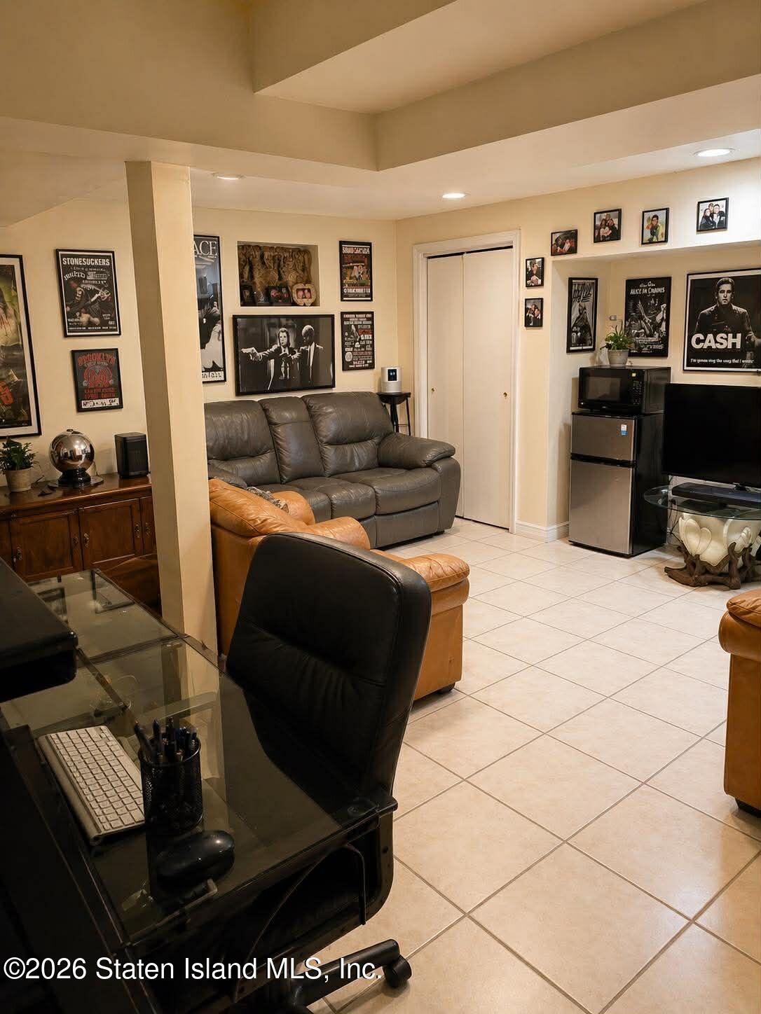 9459 Plattwood Avenue