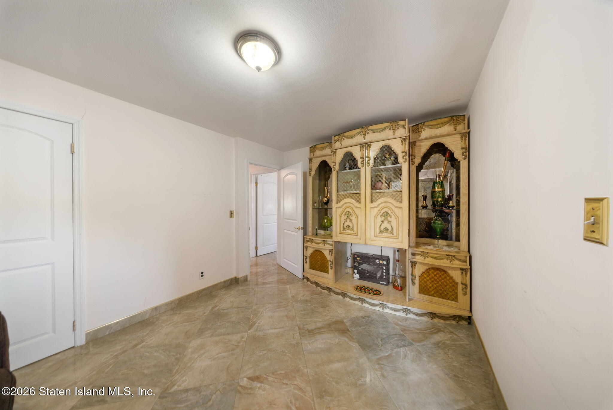 599 Foster Road