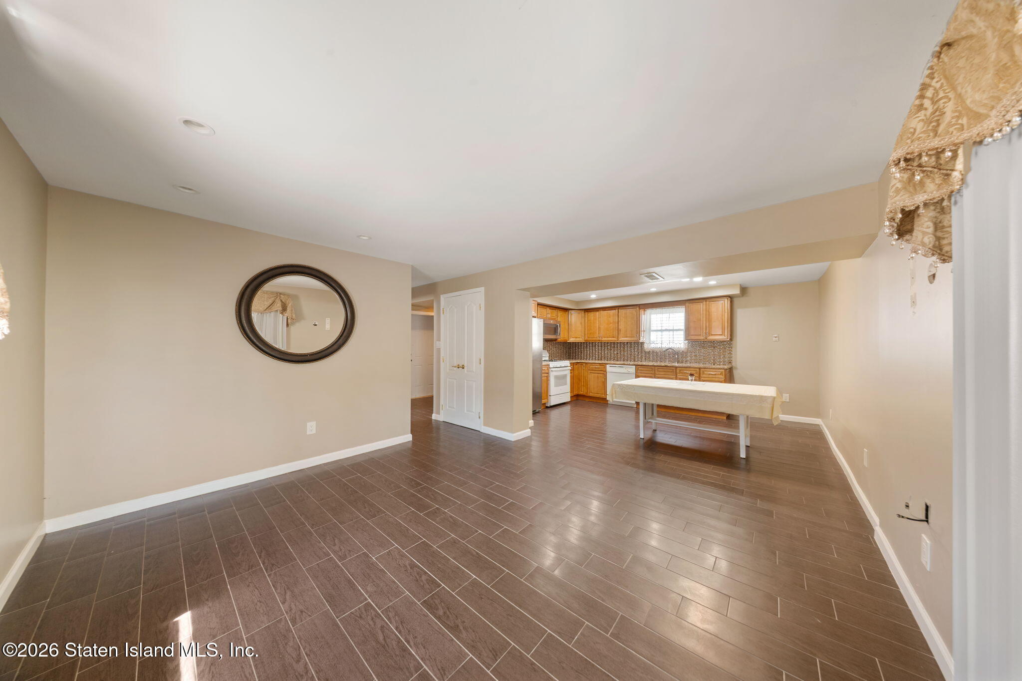599 Foster Road