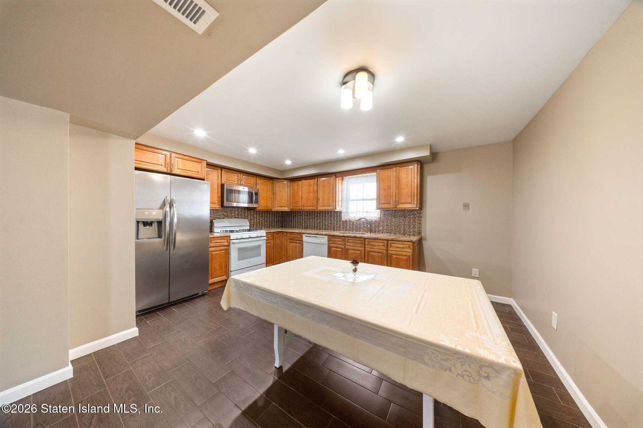 599 Foster Road
