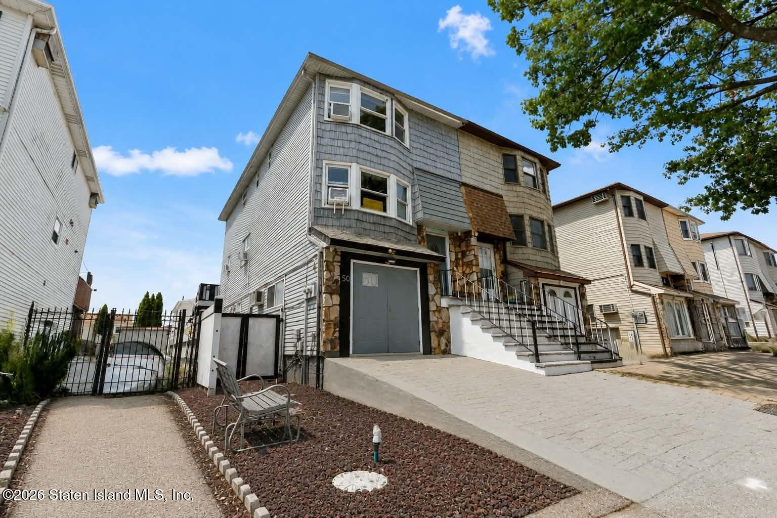 50 Leggett Place