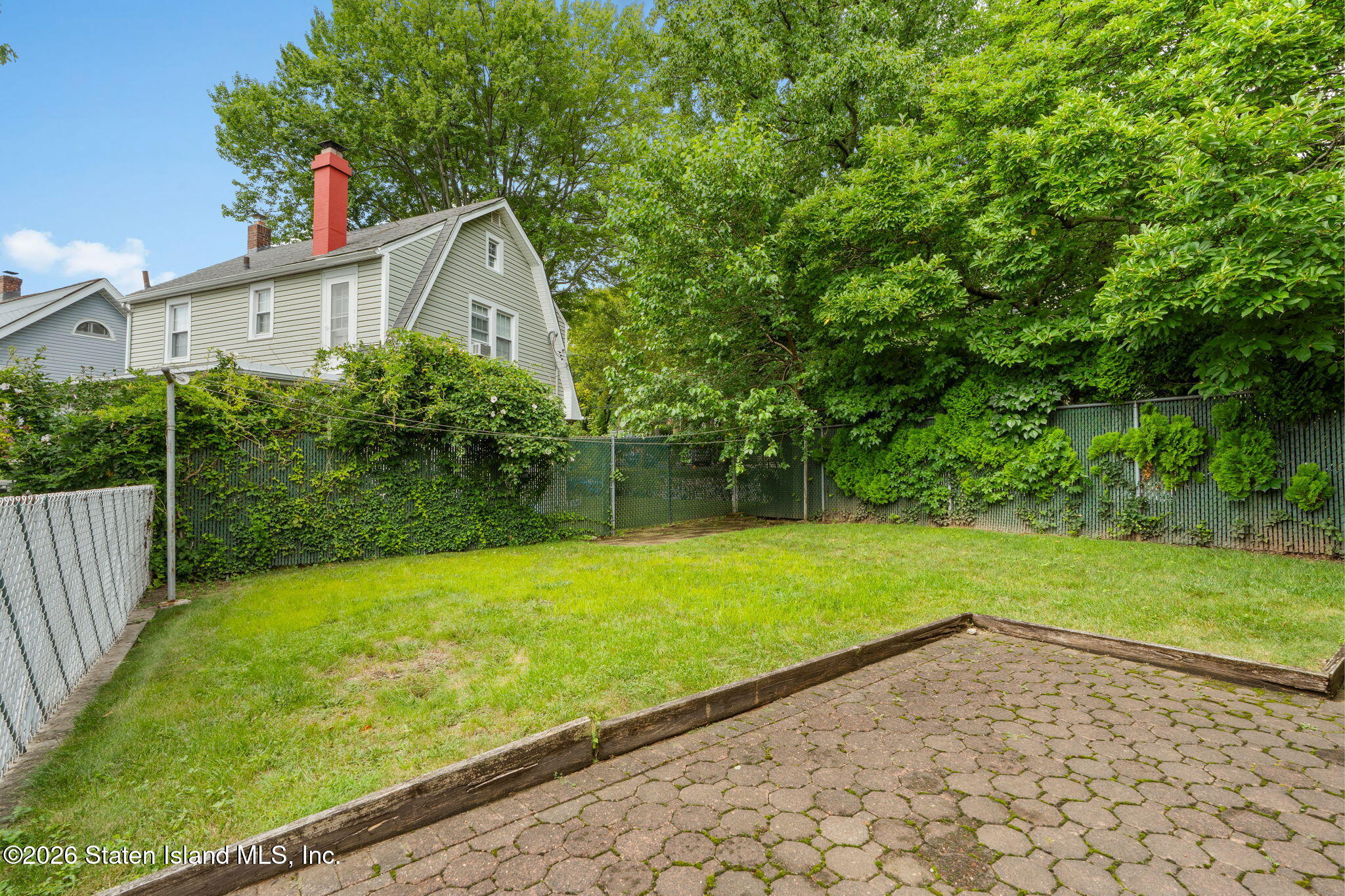 126 Grand Avenue