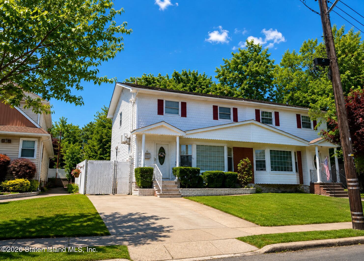 17 Lindenwood Road
