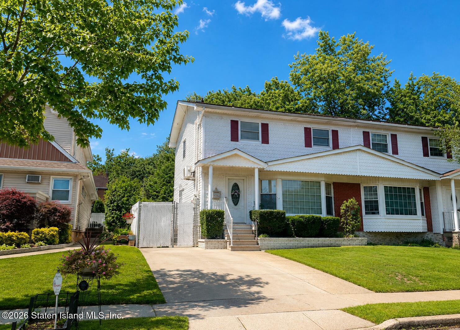 17 Lindenwood Road