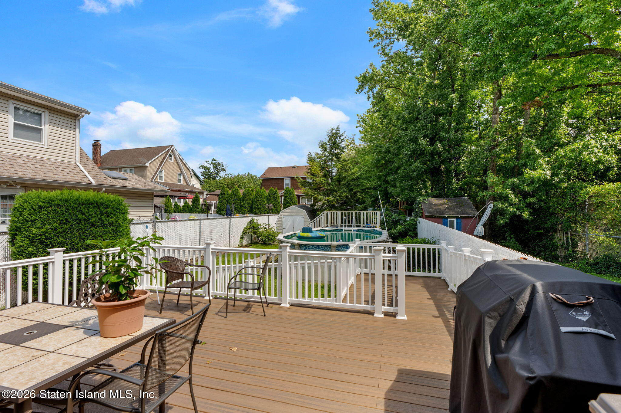 17 Lindenwood Road