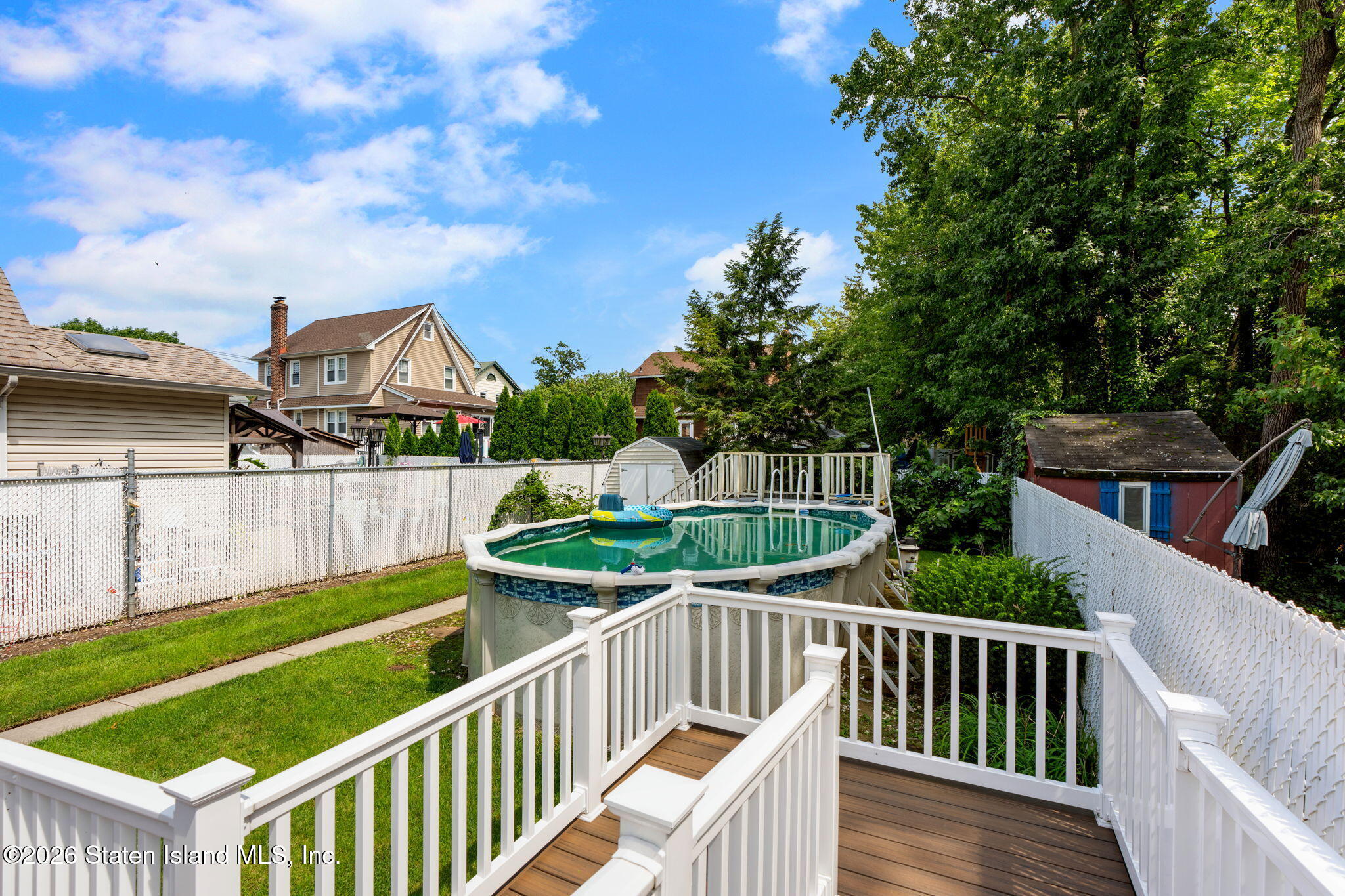 17 Lindenwood Road