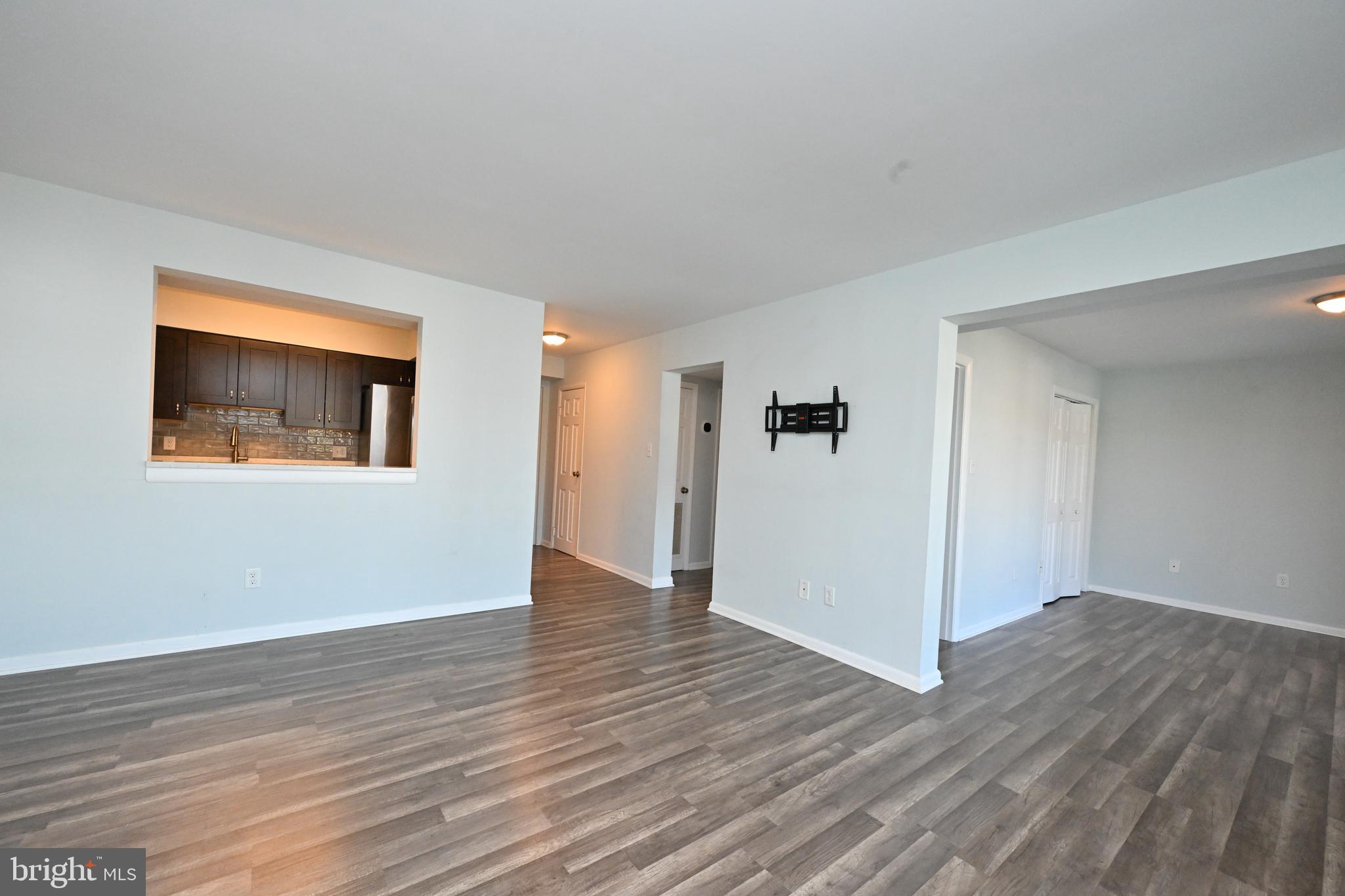 301 Burnside St #A101