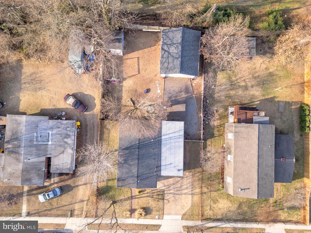 302 Gloucester Dr