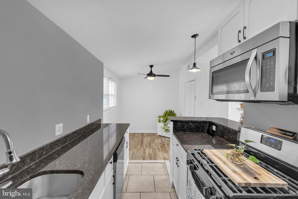 302 Gloucester Dr
