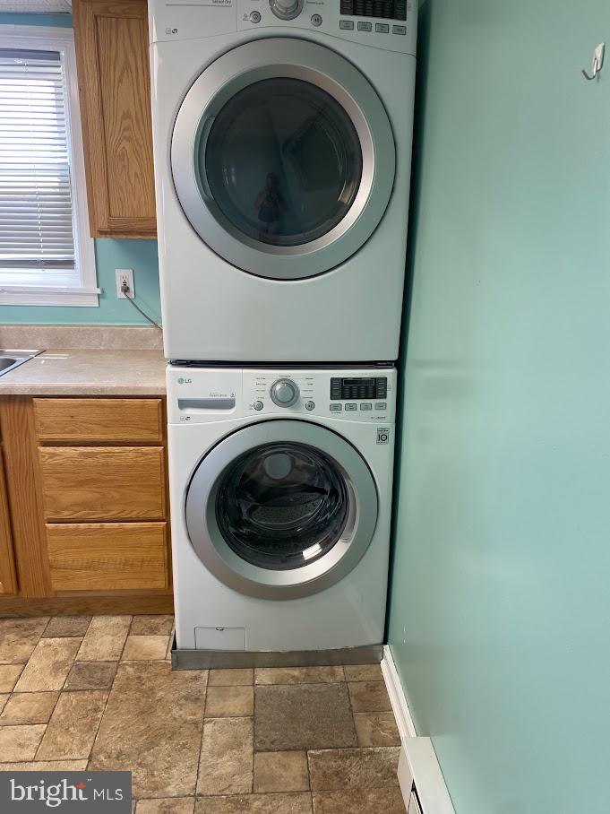 8209 BOX DR #A-UPPER