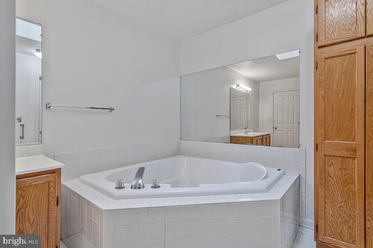 6984 BLUEBIRD HILL PLACE