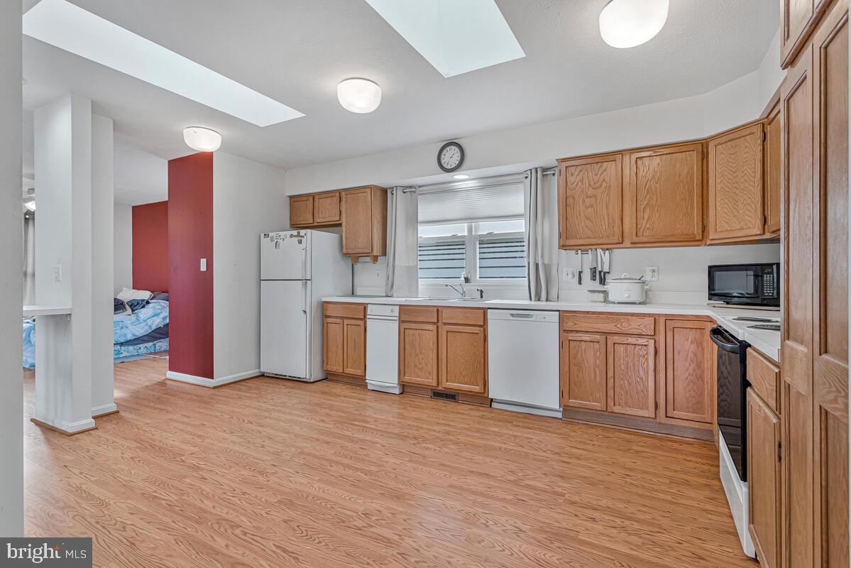 6984 BLUEBIRD HILL PLACE