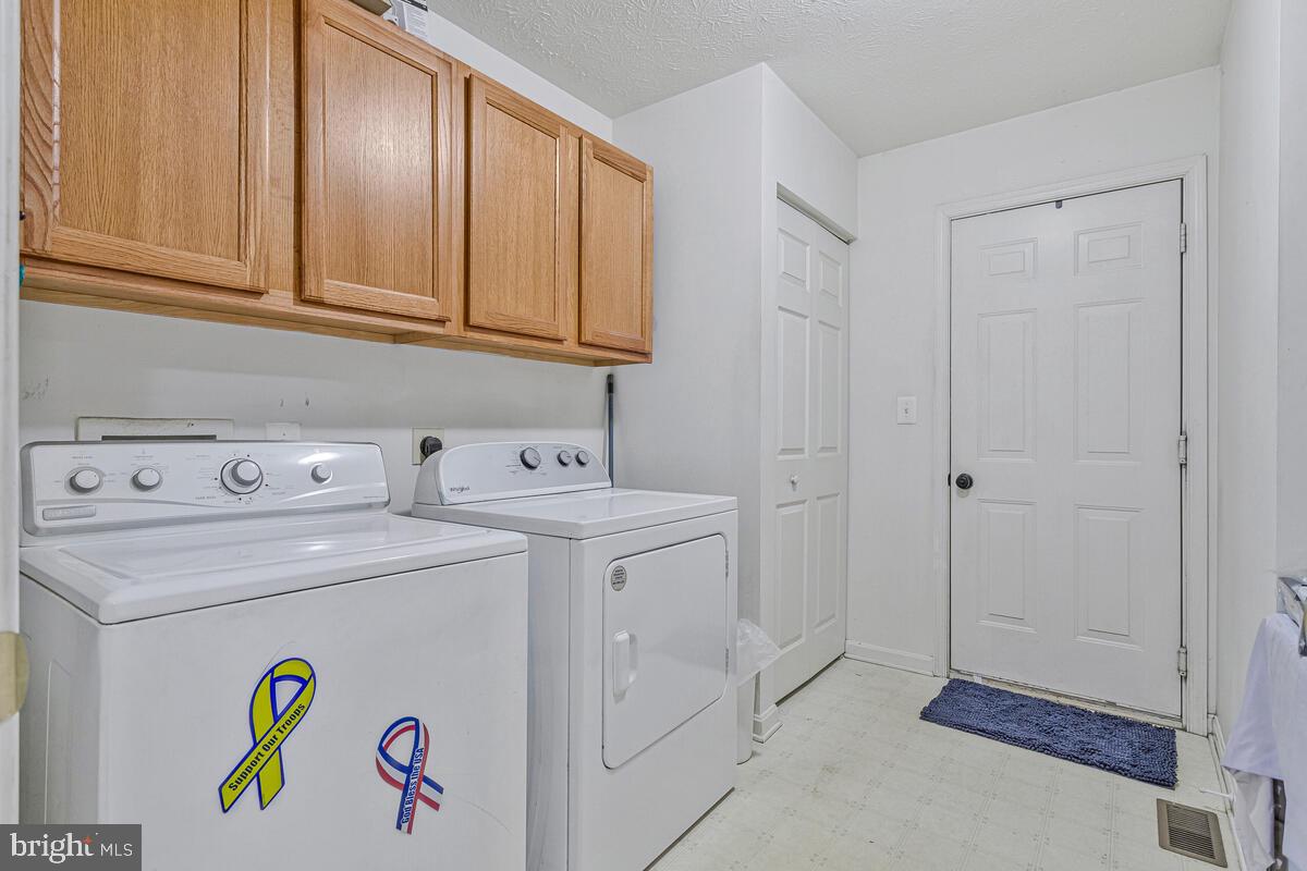 6984 BLUEBIRD HILL PLACE