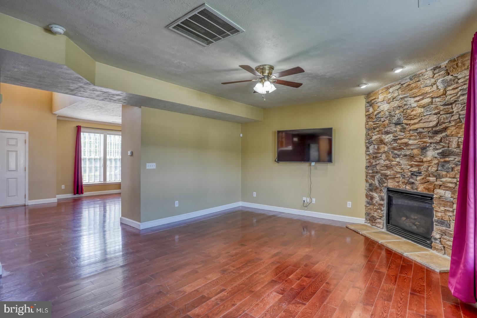 1211 Cattail Commons Way