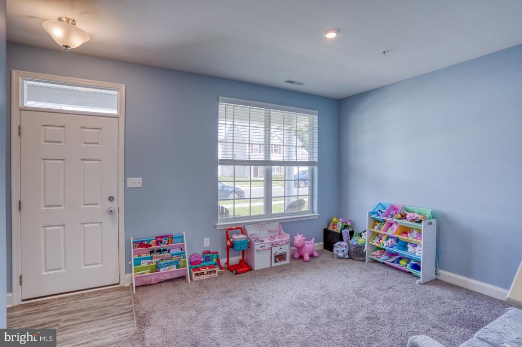 333 Morning Glory Dr