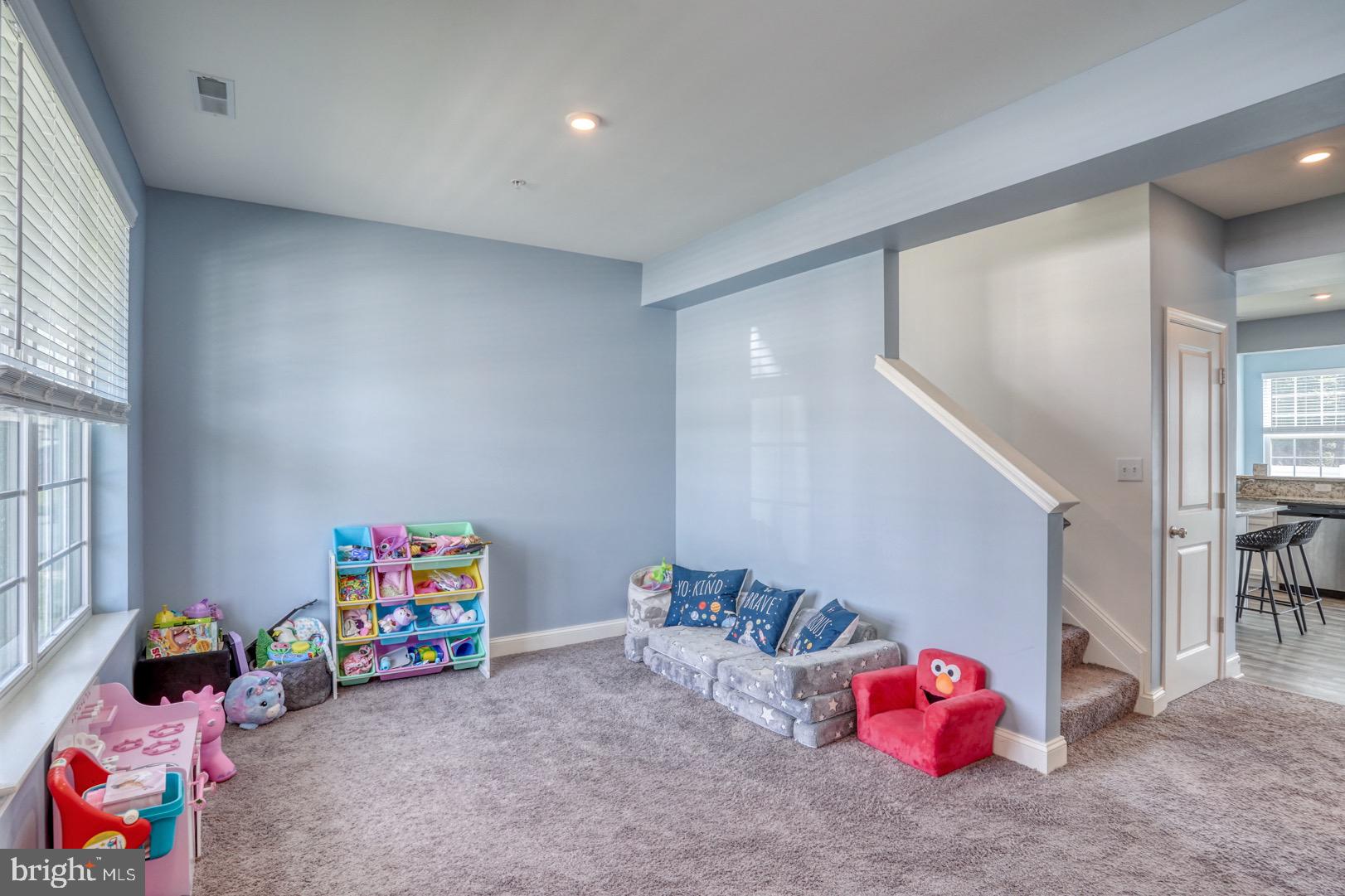 333 Morning Glory Dr