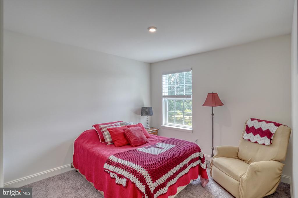 333 Morning Glory Dr
