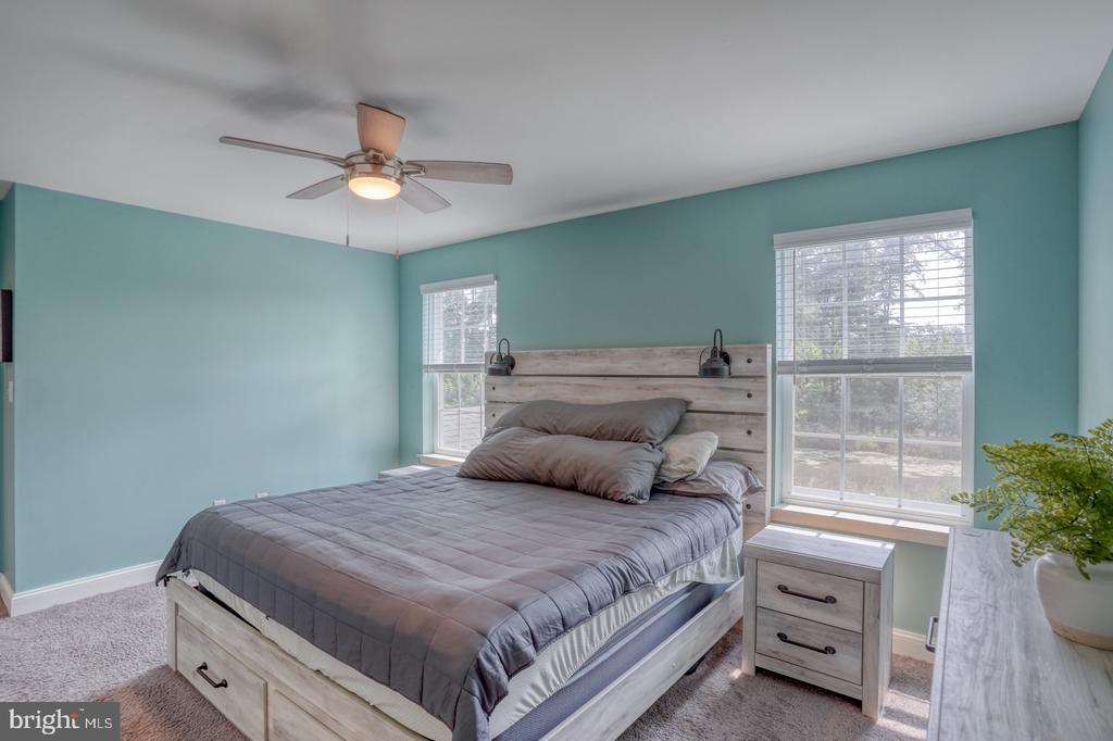 333 Morning Glory Dr