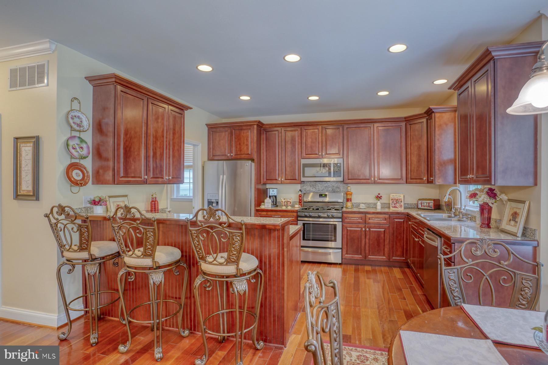 5569 Harmony Woods Dr