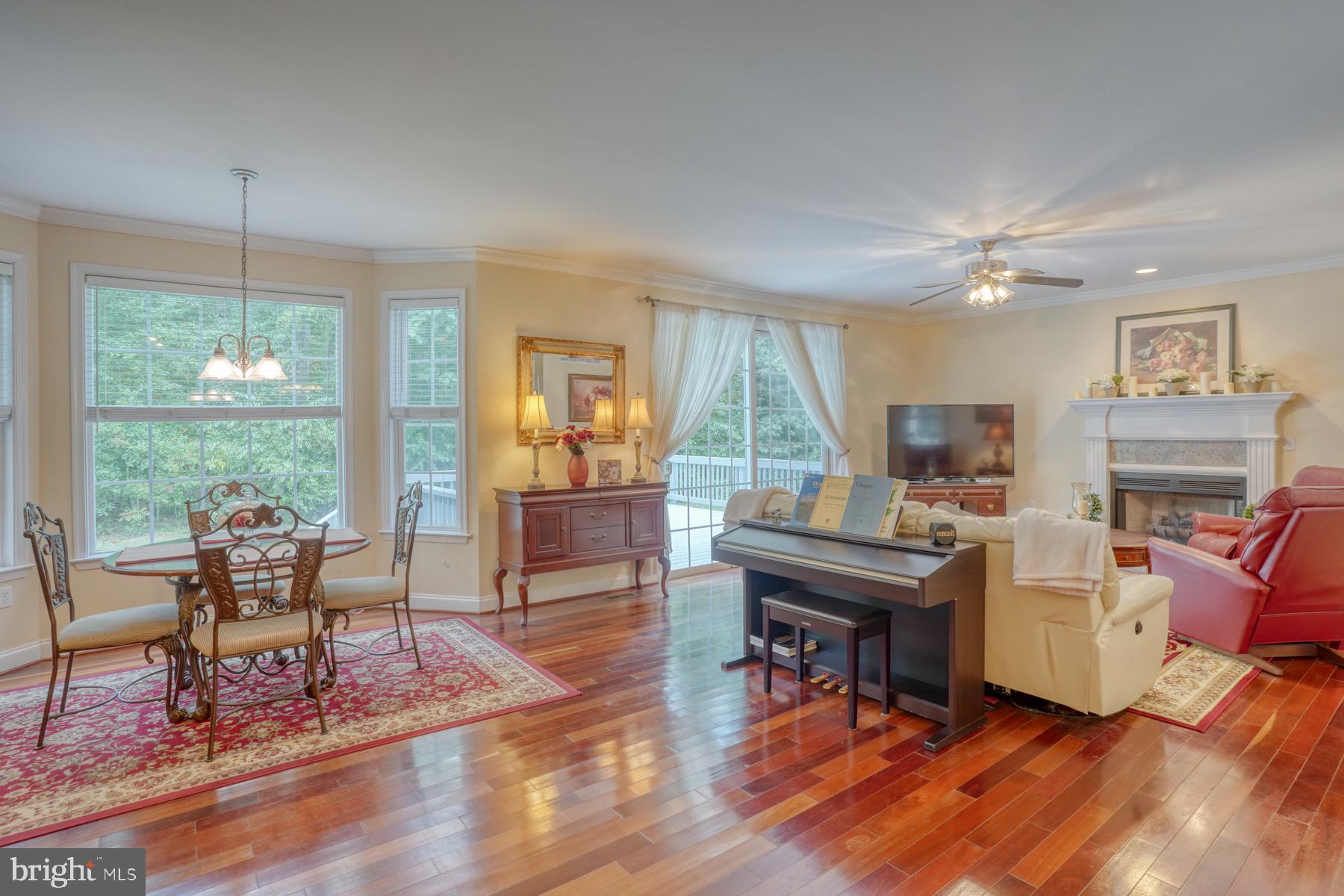 5569 Harmony Woods Dr