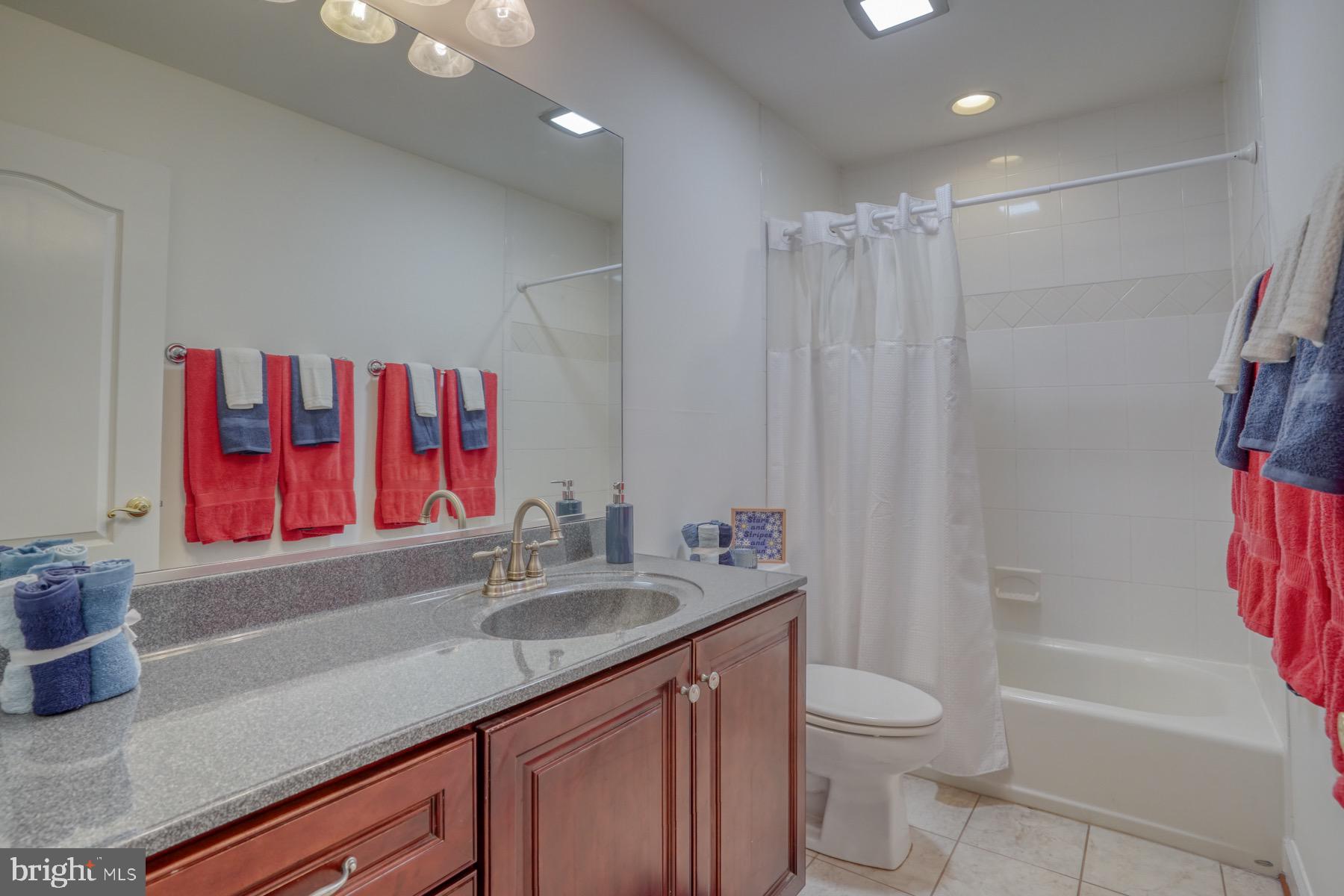 5569 Harmony Woods Dr