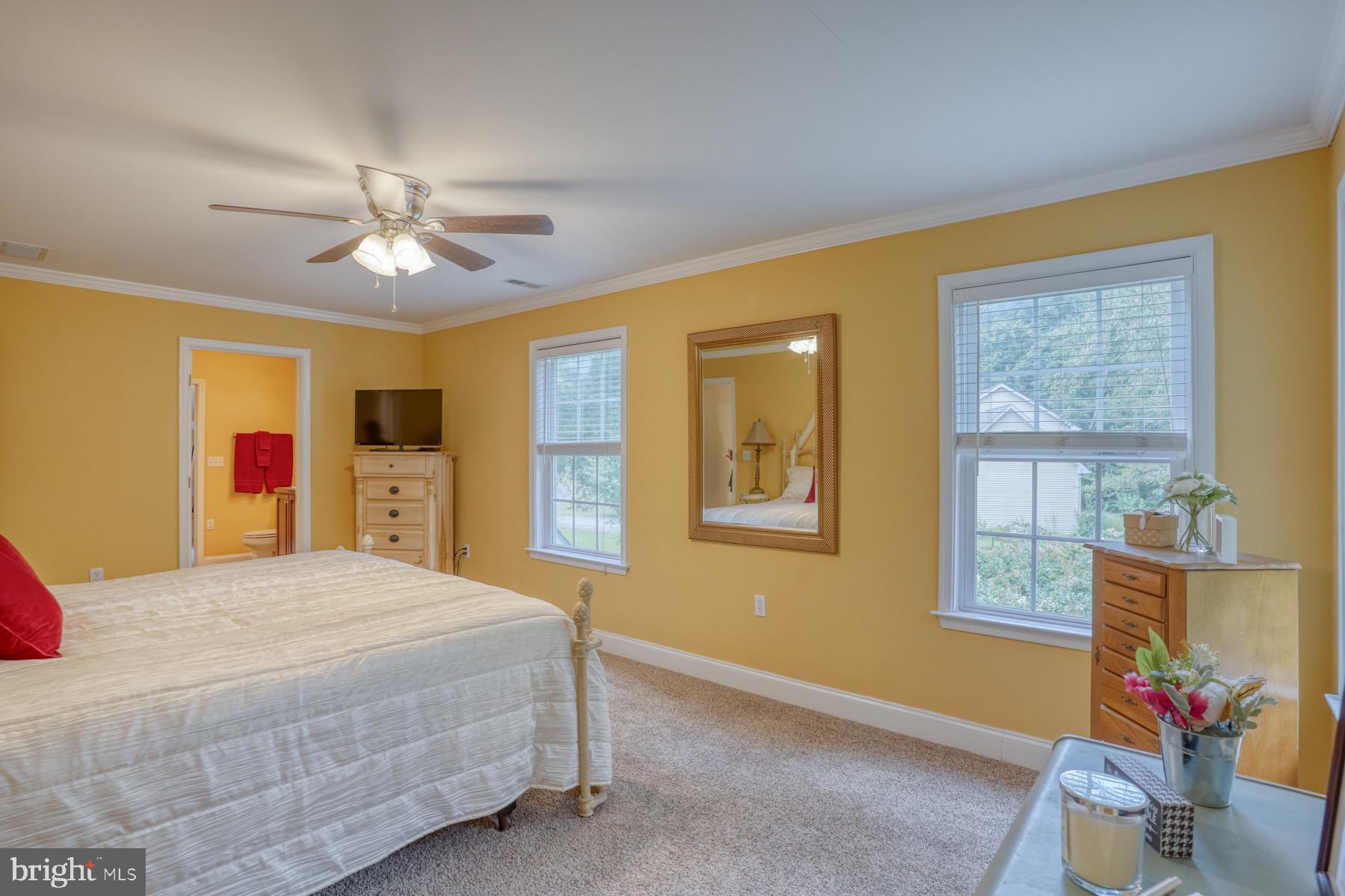 5569 Harmony Woods Dr