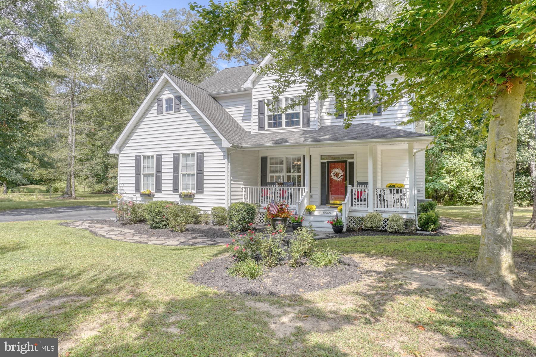 5569 Harmony Woods Dr