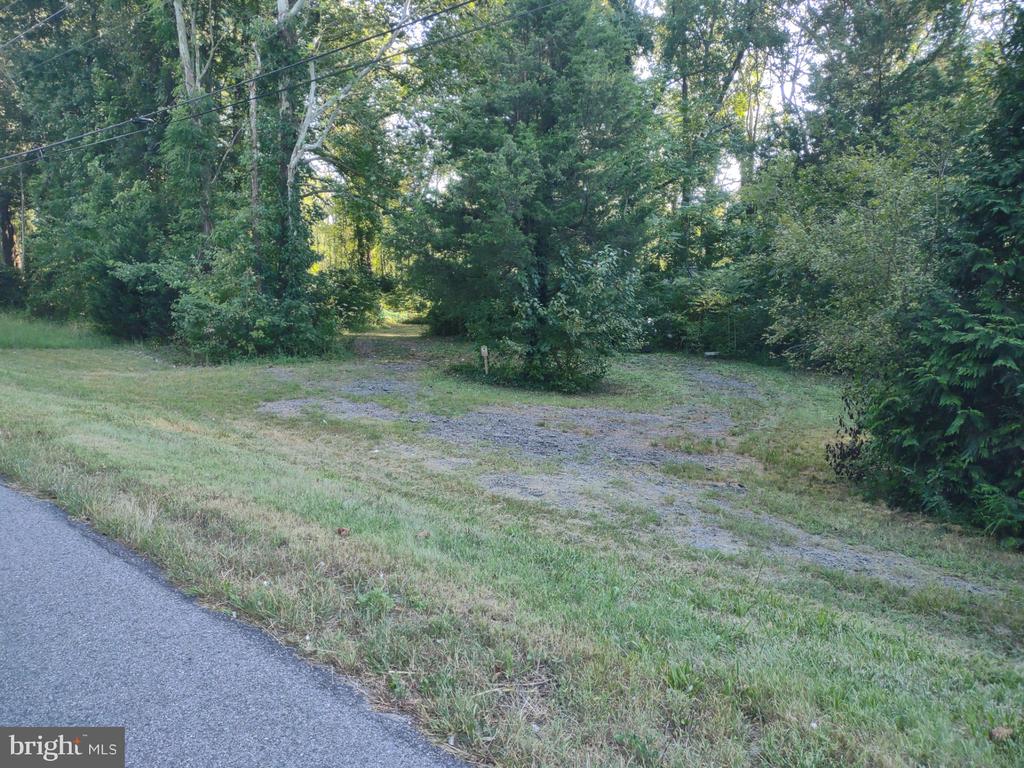 13416 Greensboro Rd