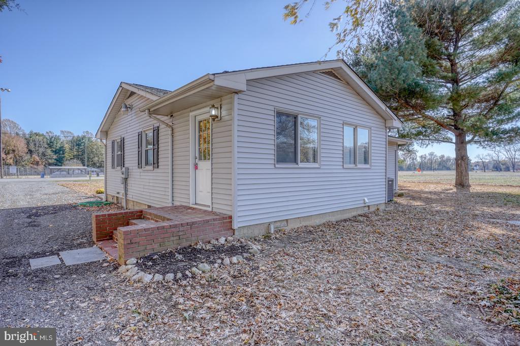 12826 Ridgely Rd