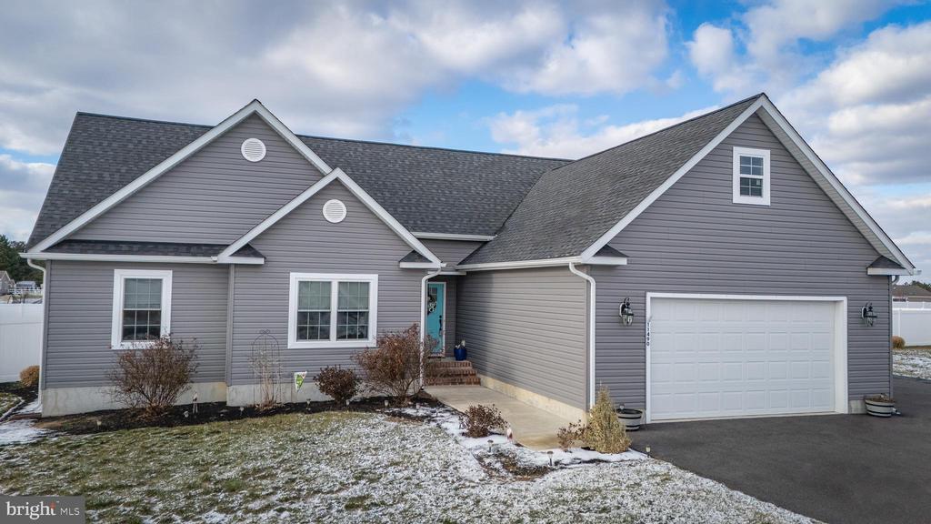 11490 Maplewood Dr