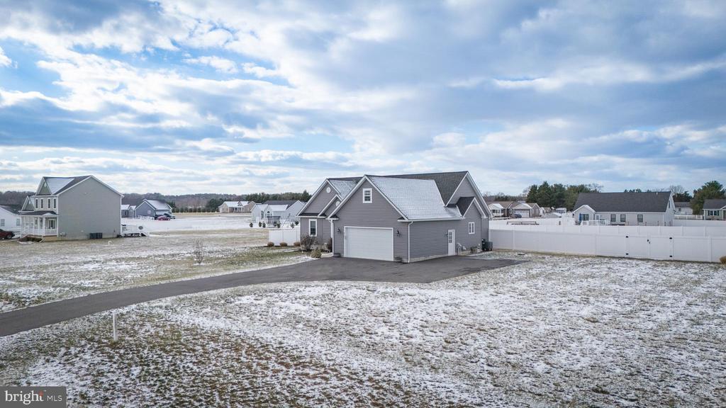 11490 Maplewood Dr