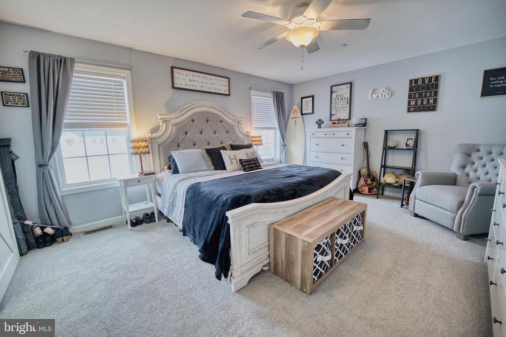 11490 Maplewood Dr