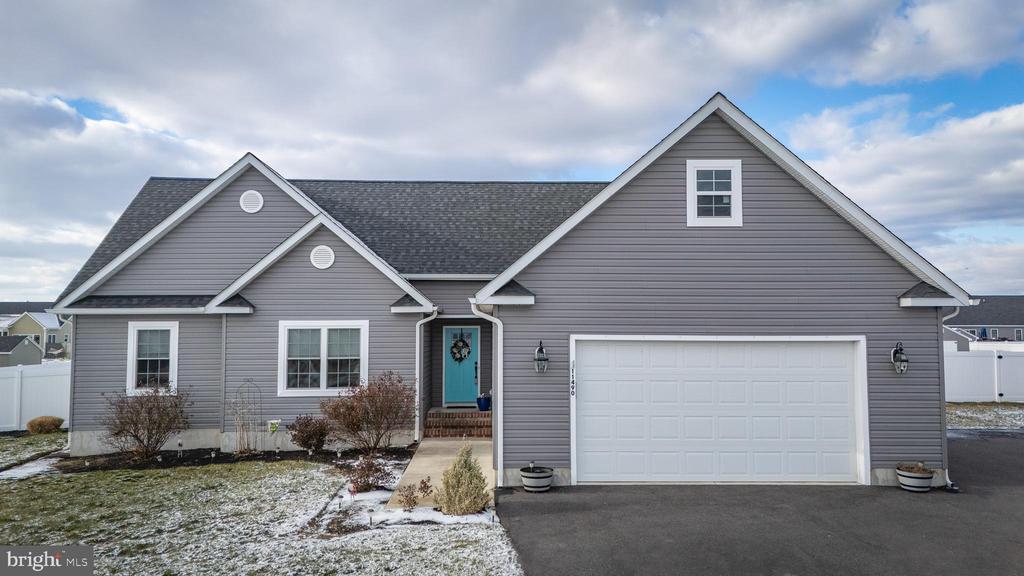 11490 Maplewood Dr