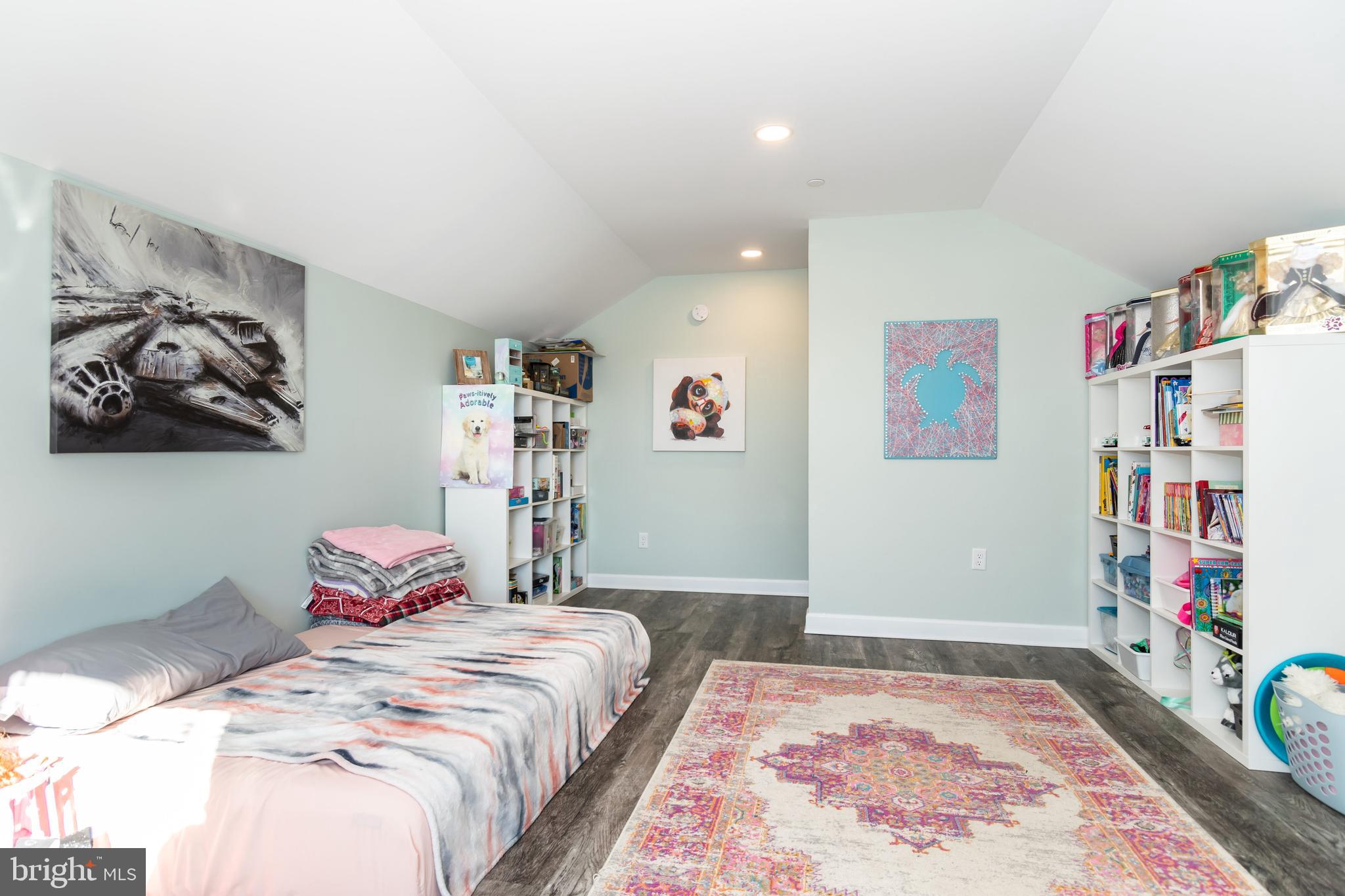 11310 Maplewood Dr