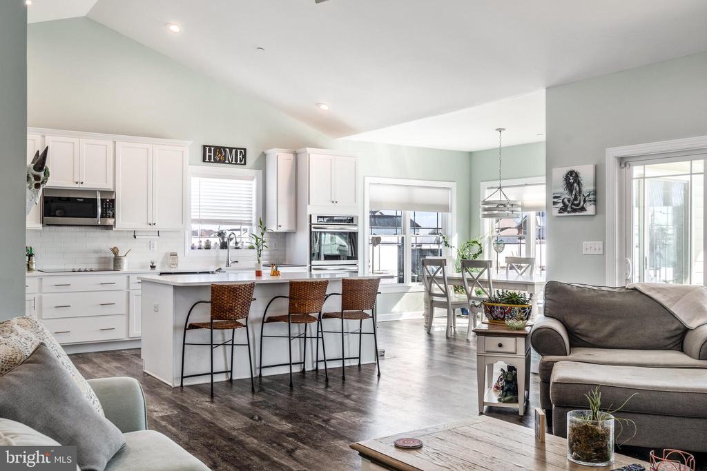 11310 Maplewood Dr