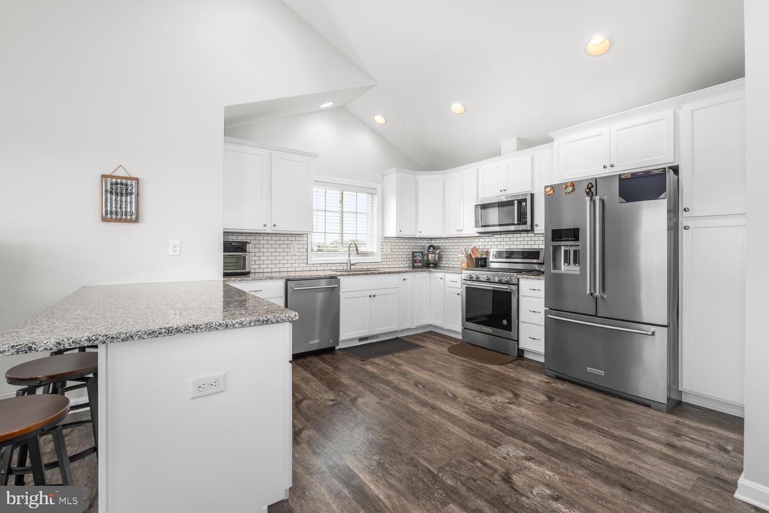 11575 Maplewood Dr