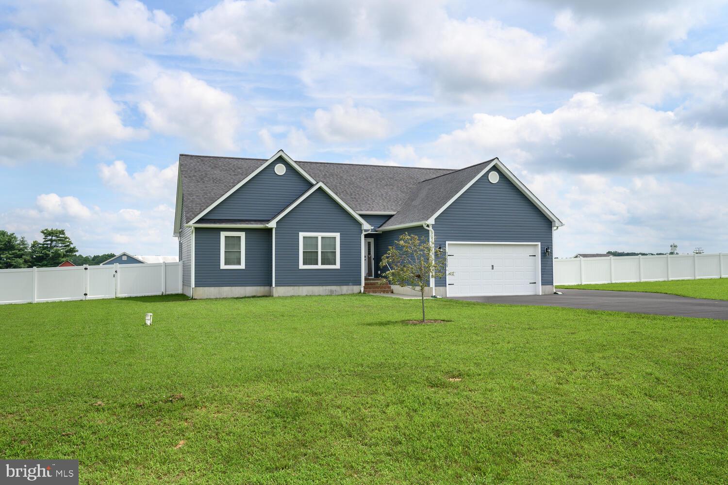 11575 Maplewood Dr