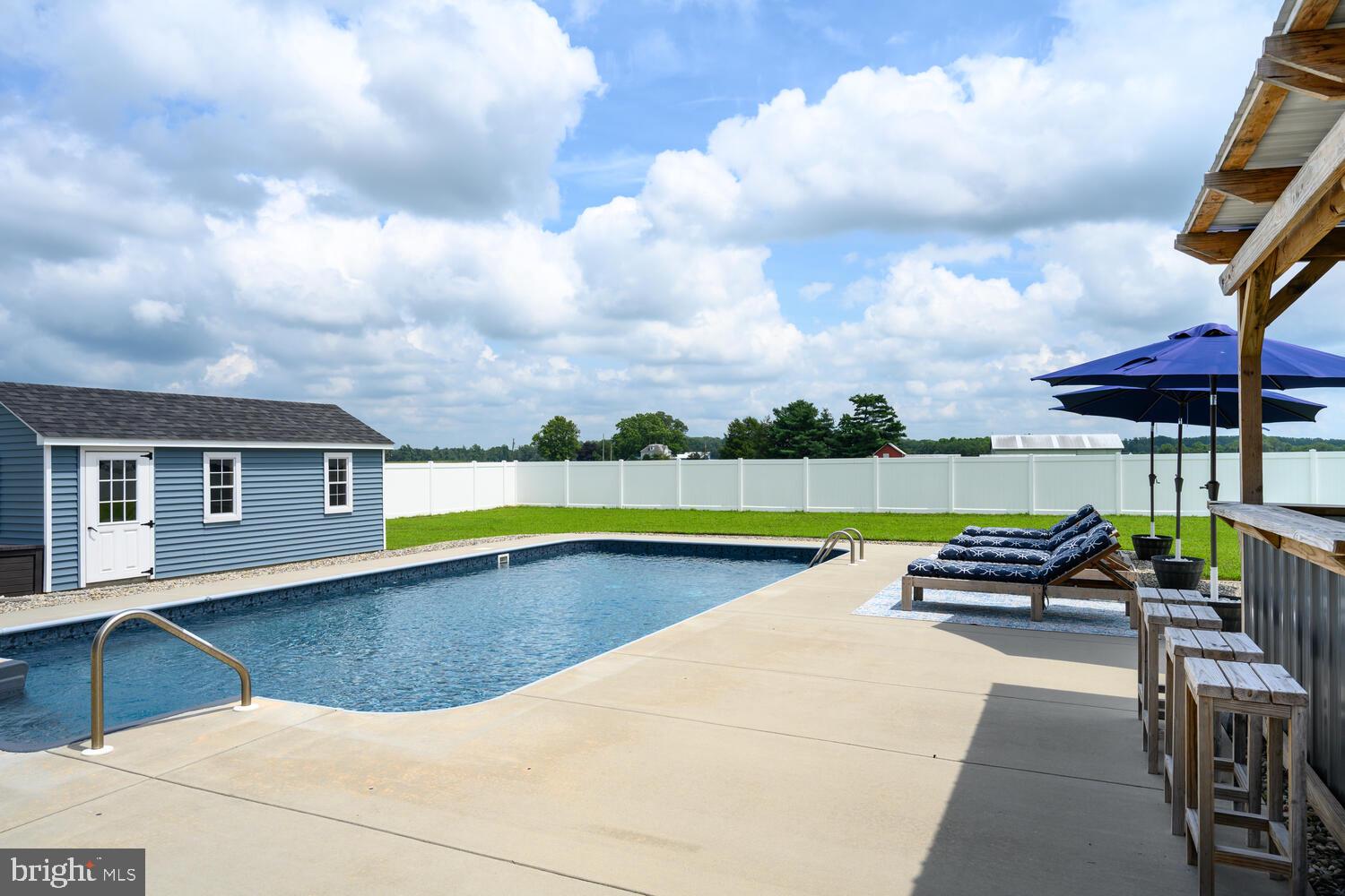 11575 Maplewood Dr