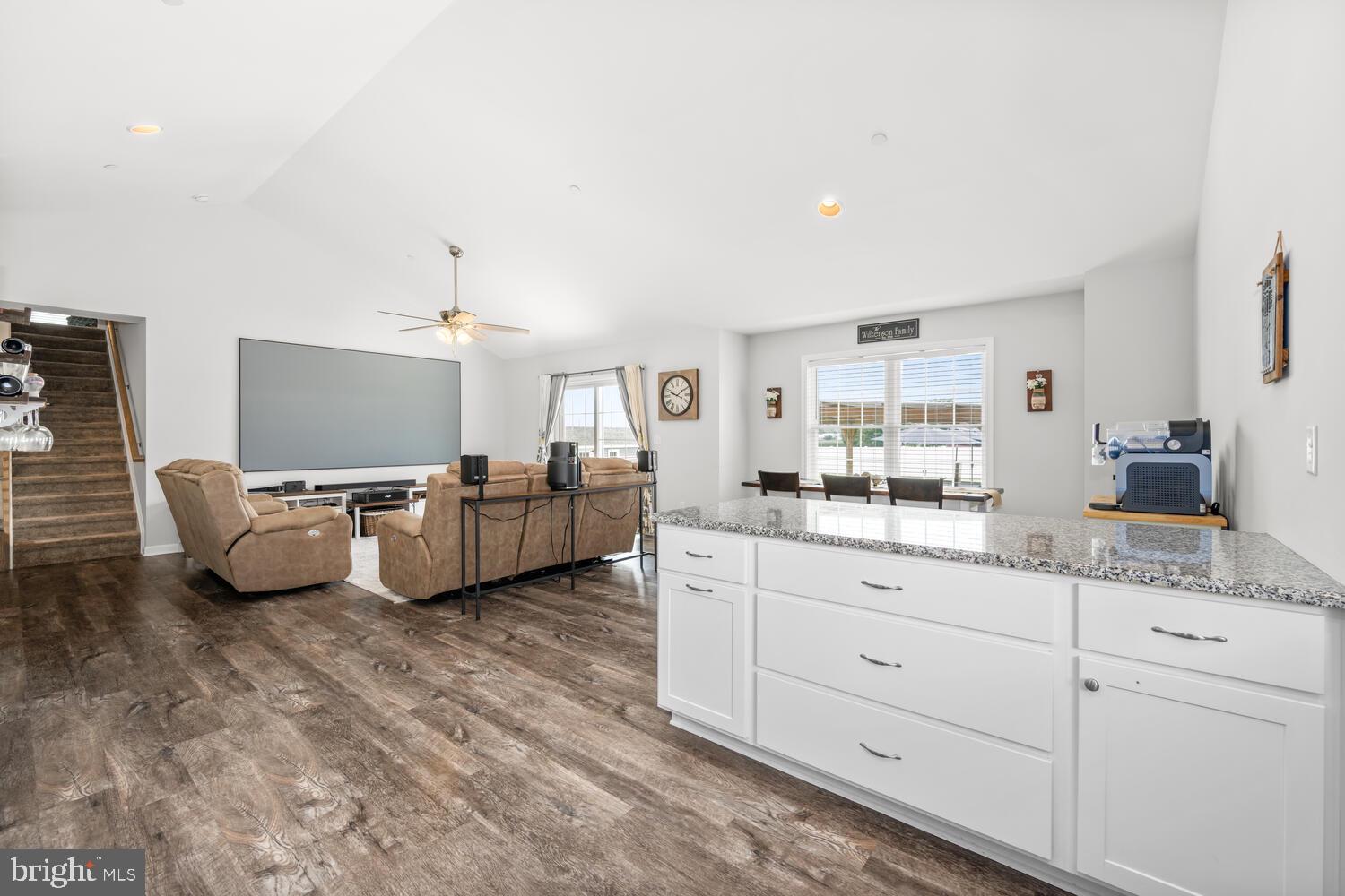 11575 Maplewood Dr