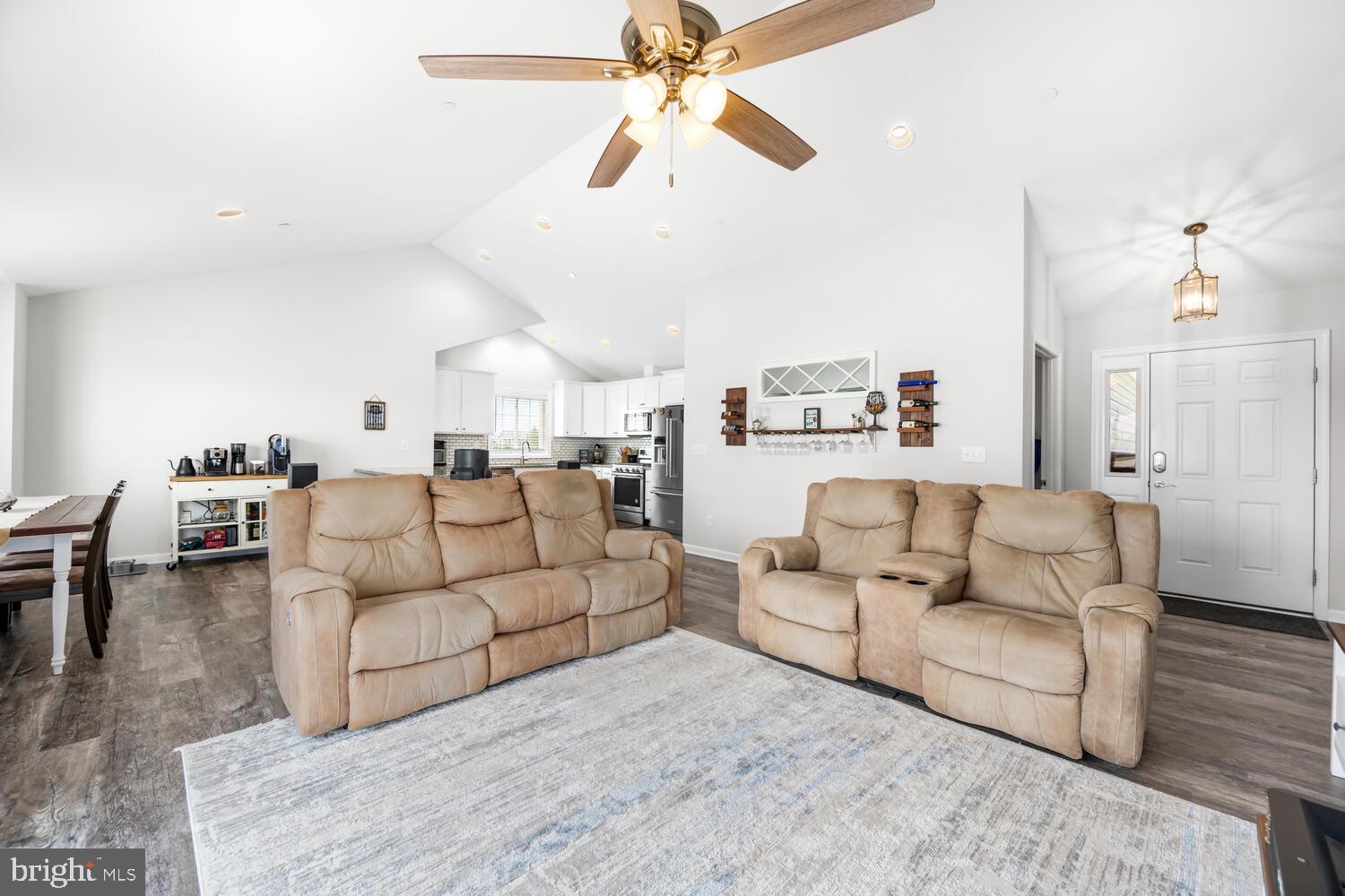 11575 Maplewood Dr