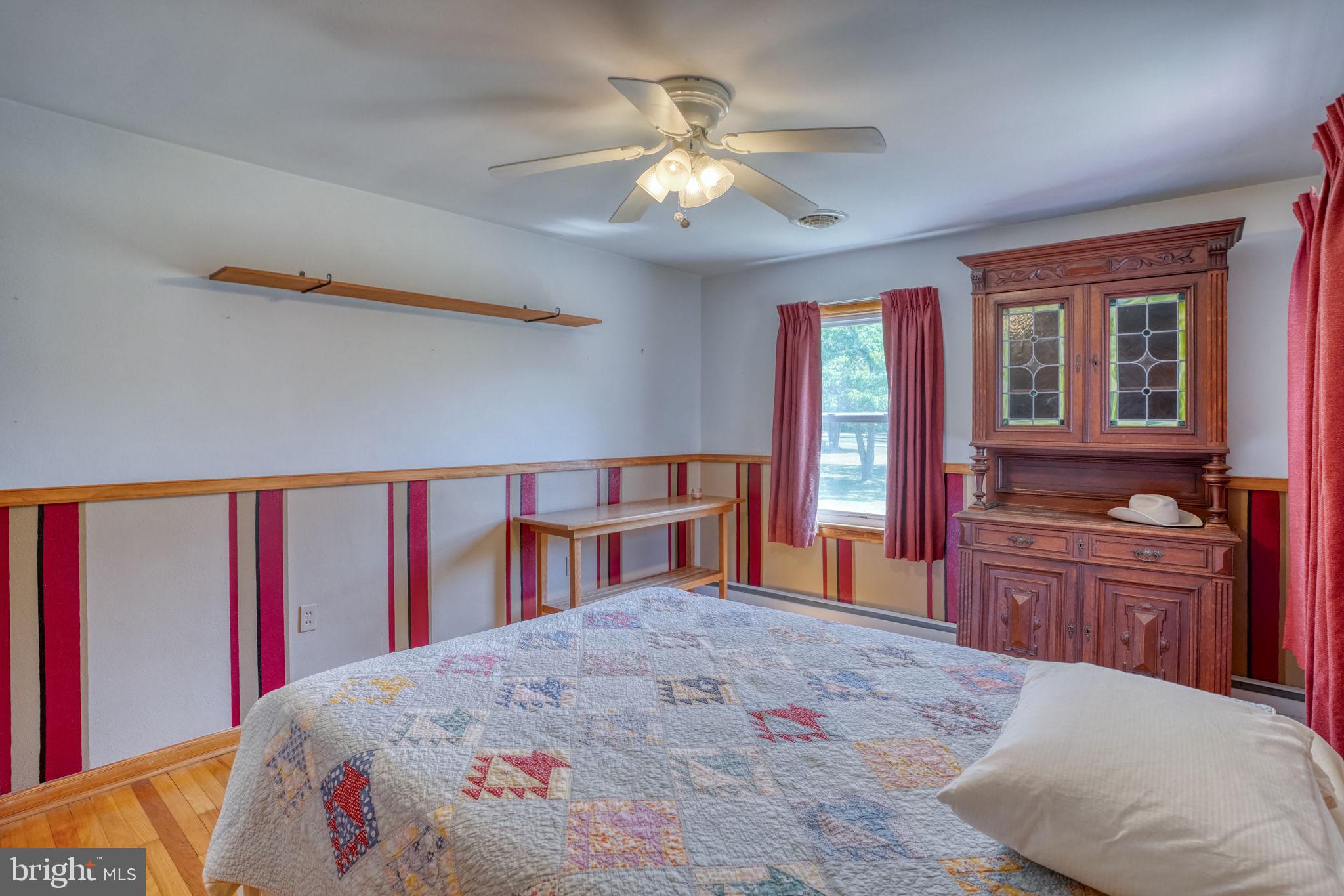 132 DEEP SHORE ROAD