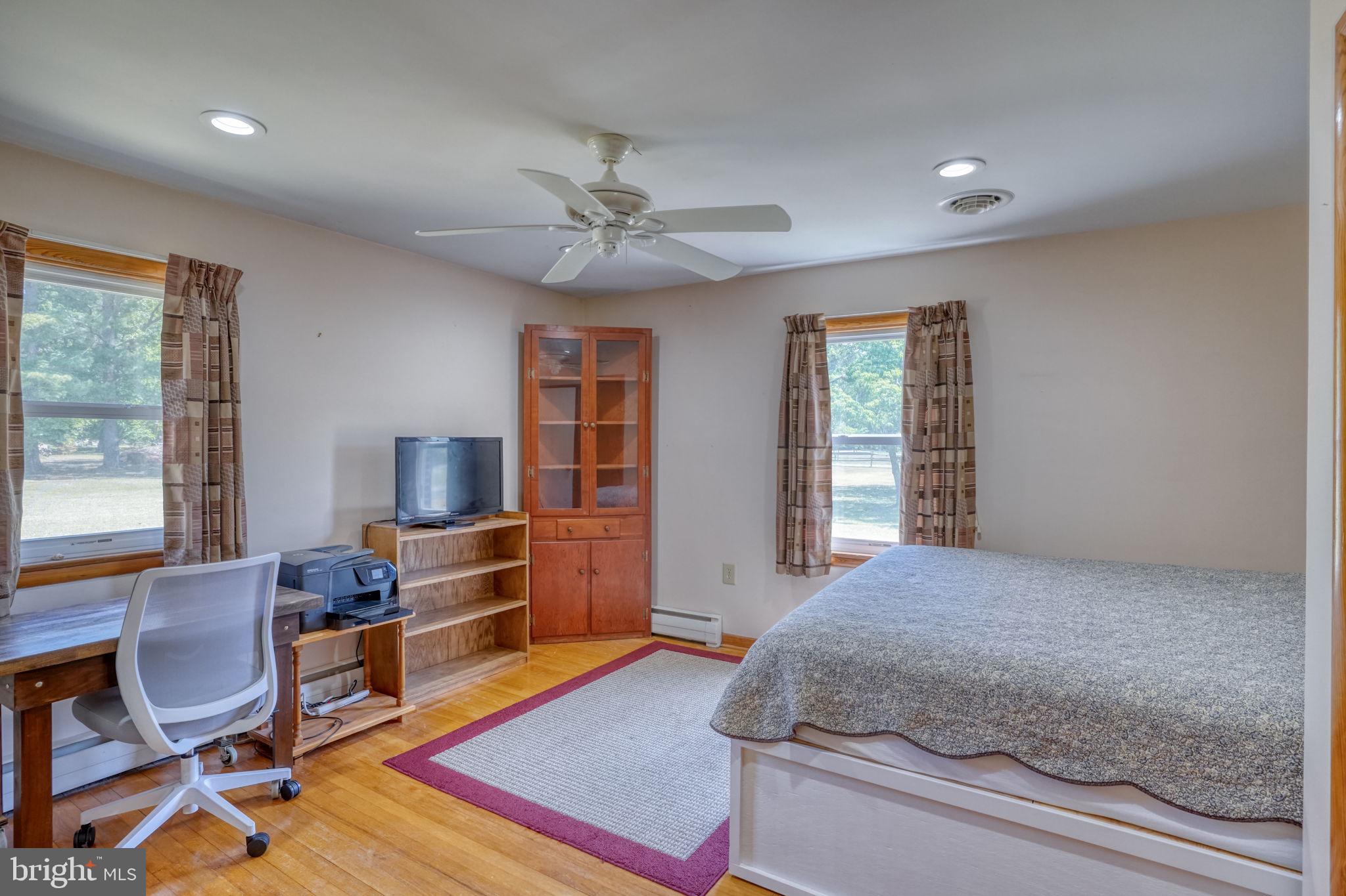 132 DEEP SHORE ROAD