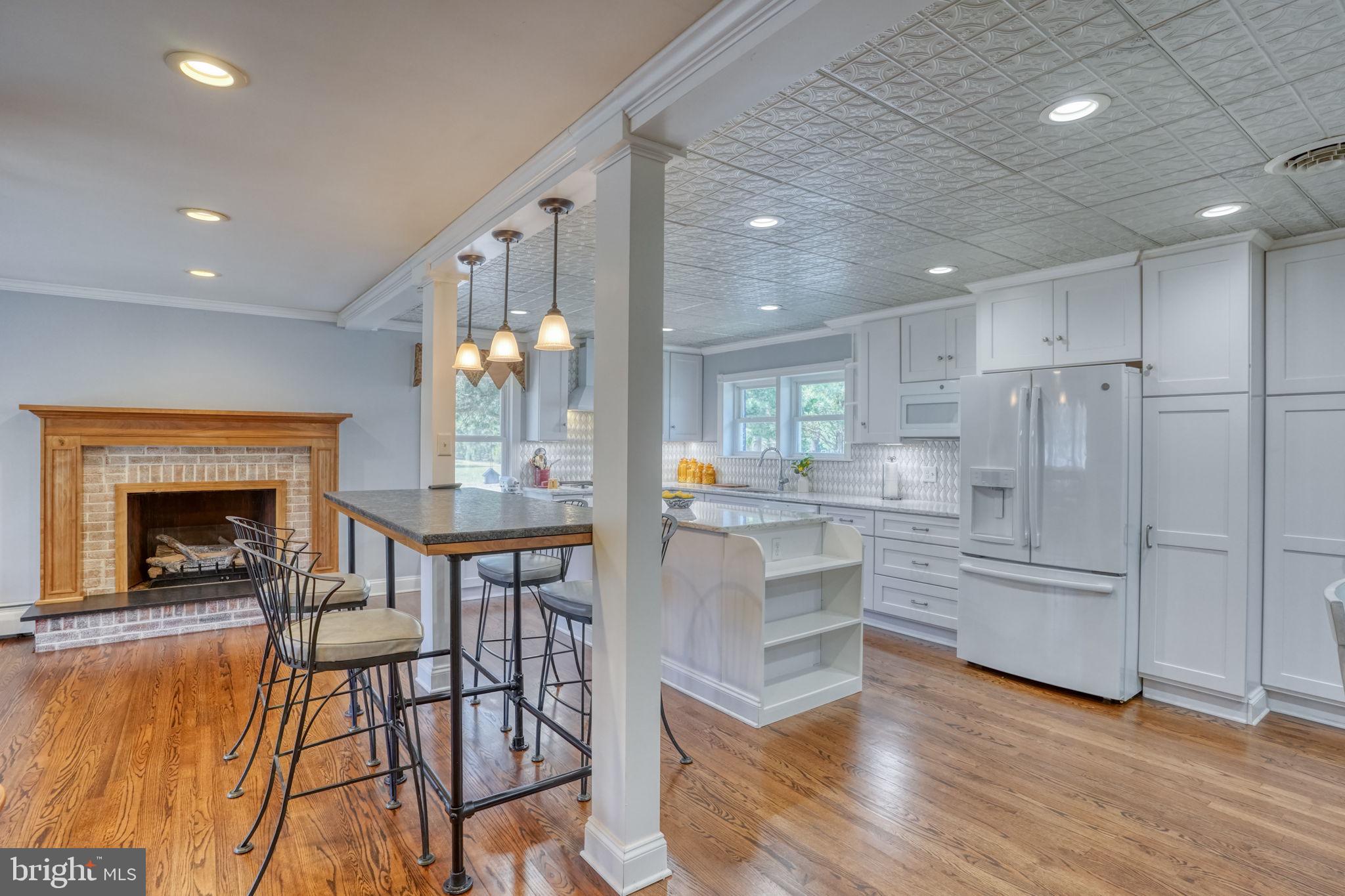132 DEEP SHORE ROAD