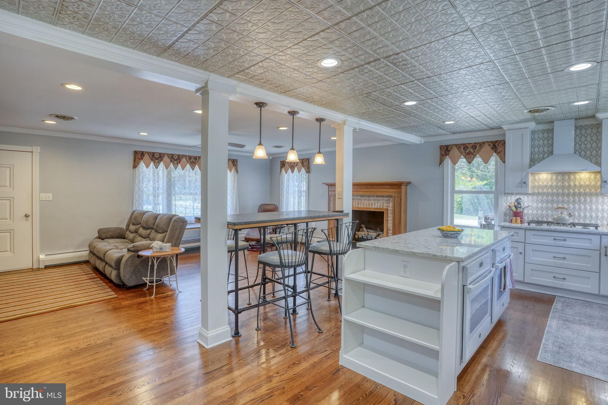 132 DEEP SHORE ROAD