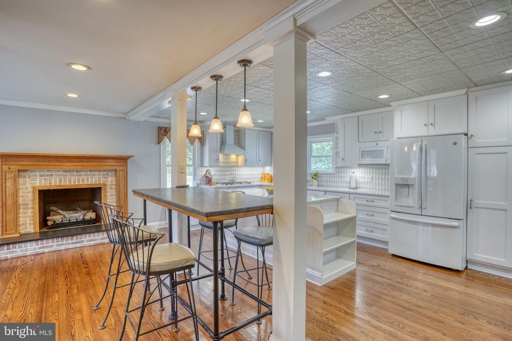 132 DEEP SHORE ROAD