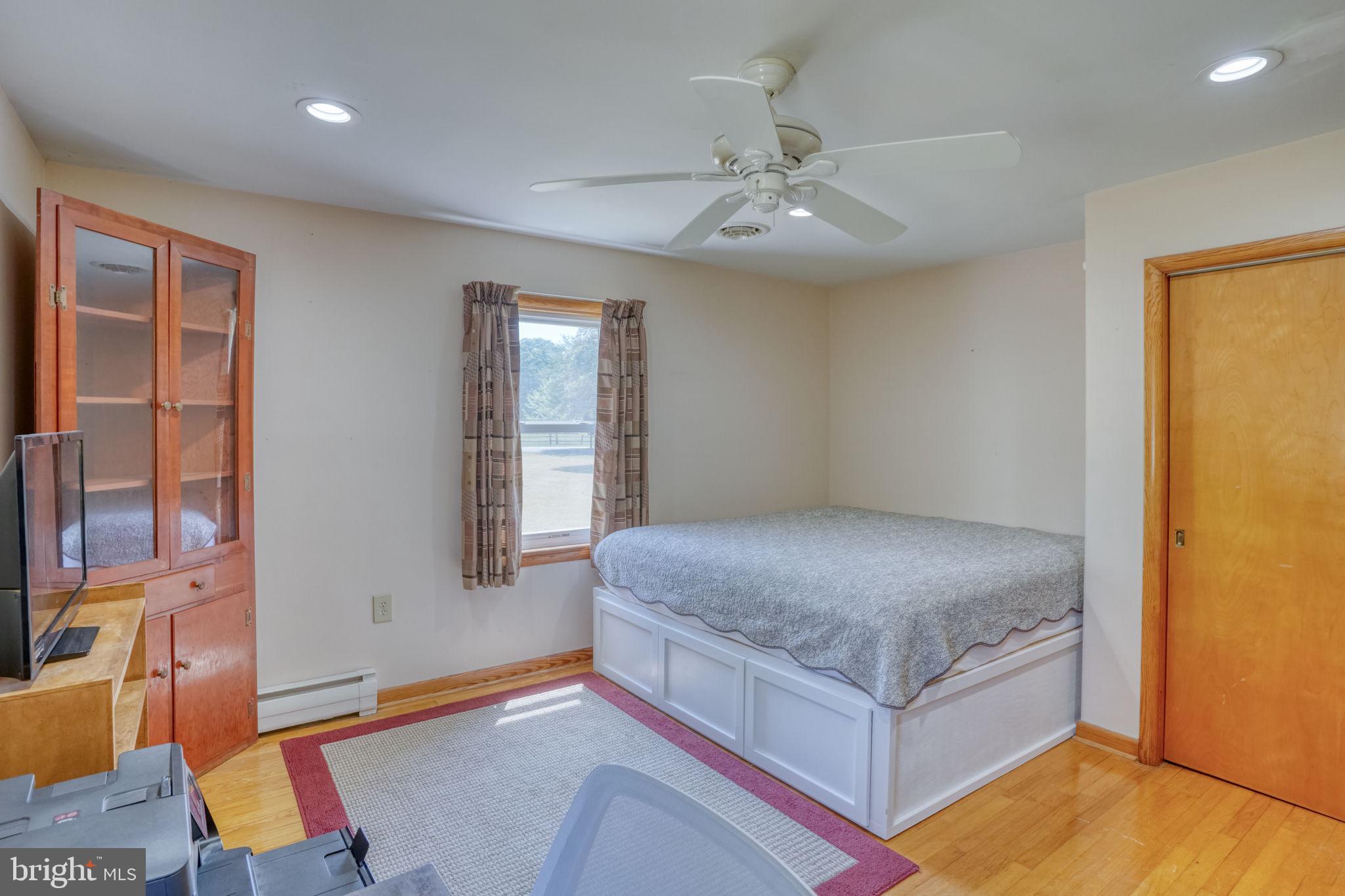 132 DEEP SHORE ROAD