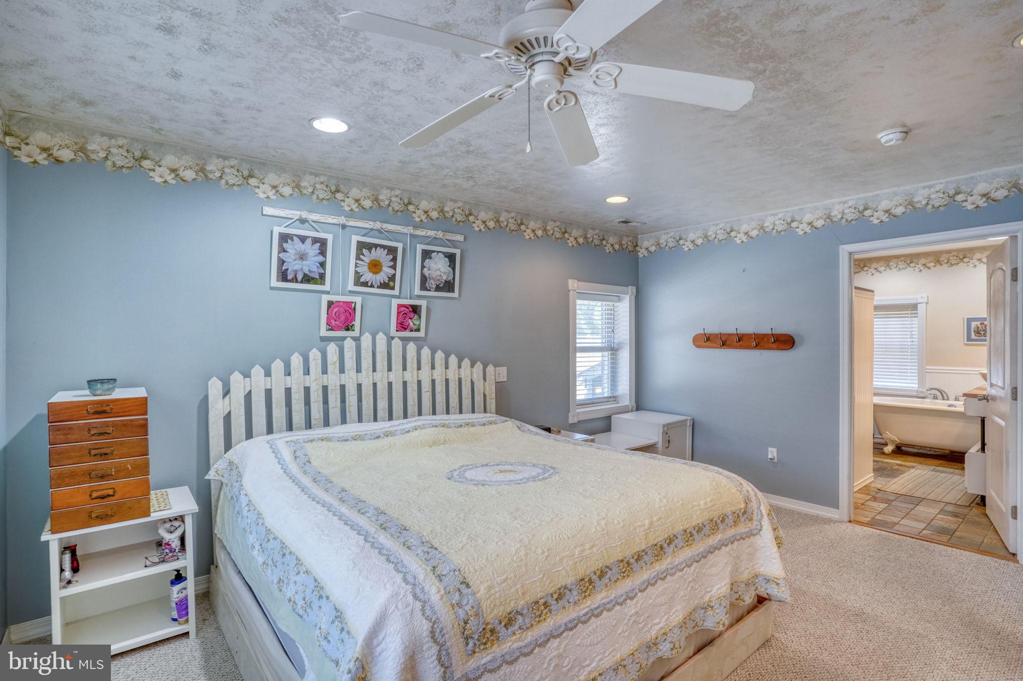 132 DEEP SHORE ROAD